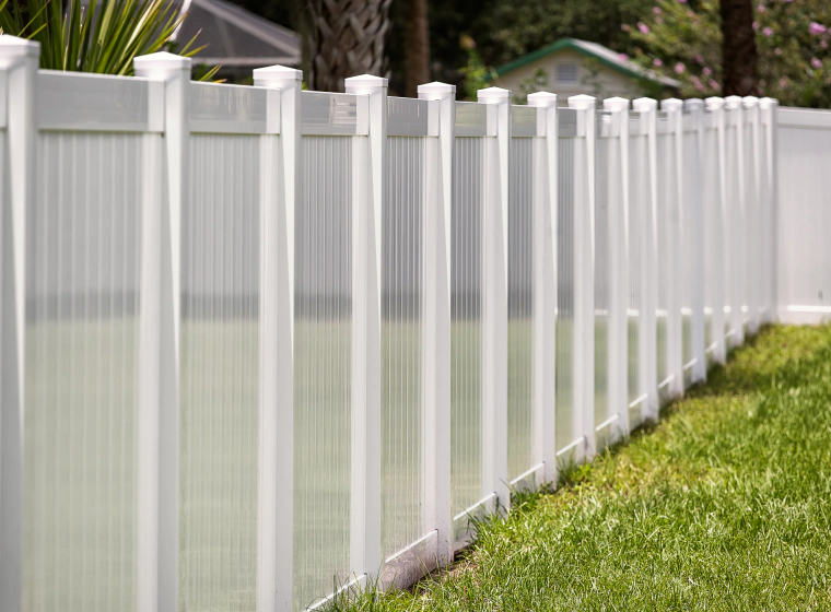 vinyl fence